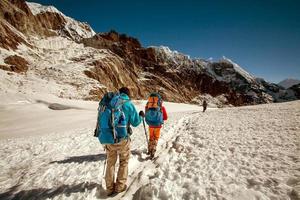 caminhadas nas montanhas do Himalaia foto