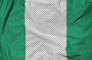 bandeira da nigéria impressa em um tecido de malha esportiva de nylon de poliéster foto