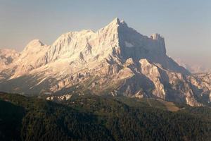 vista matinal do Monte Civetta