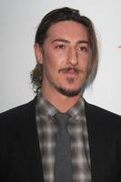 los angeles, 22 de abril - eric balfour chega na estréia de homem de gelo no arclight hollywood theaters em 22 de abril de 2013 em los angeles, ca foto