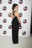 vlos angeles, 9 de janeiro - katie lowes na festa disney abc tv 2016 tca no hotel langham huntington em 9 de janeiro de 2016 em pasadena, ca foto