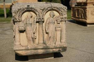 sarcófago na cidade antiga de aphrodisias em aydin, turkiye foto