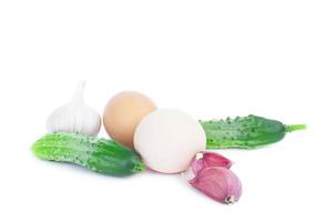 fundo branco de legumes e ovos
