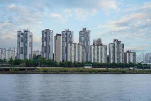 cenário ao redor da ilha de nodeul em seul, coreia foto