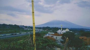 montanhas em bogor, indonésia foto