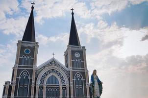 a catedral da imaculada concepção chanthaburi na província de chanthaburi da tailândia foto