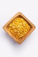 grão de bico dividido também conhecido como chana dal, ervilhas amarelas chana, lentilhas secas de grão de bico
