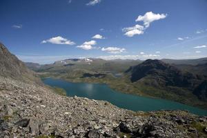 Cume de Besseggen no Parque Nacional de Jotunheimen, Noruega foto