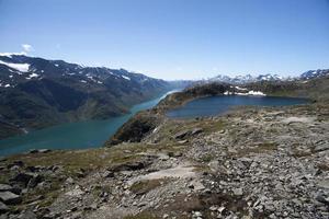 Cume de Besseggen no Parque Nacional de Jotunheimen, Noruega foto