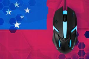 bandeira de samoa e mouse de computador. conceito de país que representa a equipe de e-sports foto