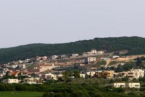 paisagem em uma pequena cidade no norte de israel. foto