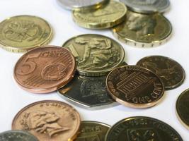 moedas diferentes de vários países foto