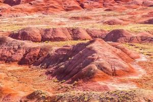 colinas vermelhas erodidas do deserto pintado do arizona foto