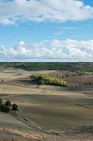 bela vista panorâmica da zona rural de valladolid no outono foto