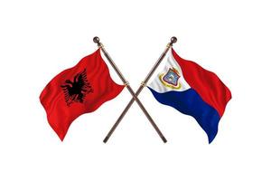 Albânia versus Sint Maarten duas bandeiras de país foto