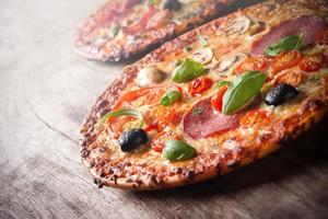 deliciosa pizza italiana foto