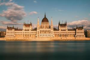 o parlamento húngaro foto
