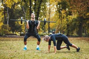 fitness moderno para um estilo de vida saudável foto