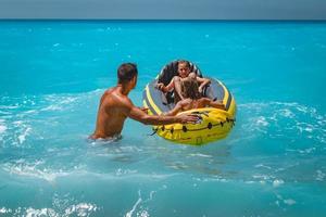 férias de aventura em família foto