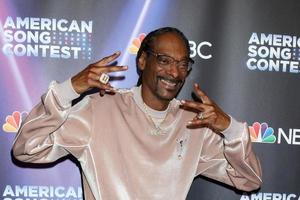 los angeles - 25 de abril - snoop dogg no tapete vermelho das semifinais do america song contest nos estúdios universais em 25 de abril de 2022 na cidade universal, ca foto