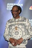 los angeles - 11 de abril - snoop dogg no american song contest week 4 red carpet no universal studios em 11 de abril de 2022 em los angeles, ca foto