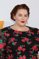 los angeles - 17 de abril - tess holliday no i feel pretty world premiere no village theatre em 17 de abril de 2018 em westwood, ca foto