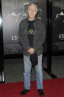 los angeles - 5 de fevereiro - tom skerritt na estreia mundial de 15 a 17 a paris no estúdio dos irmãos warner em 5 de fevereiro de 2018 em burbank, ca foto