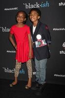 los angeles, 17 de fevereiro - marsai martin, miles brown no evento black-ish atas no silver screen theater no pacific design center em 17 de abril de 2015 em los angeles, ca foto