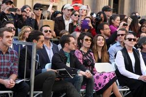 los angeles, 8 de dezembro - orlando bloom, elijah wood, evangeline lilly na cerimônia da Calçada da Fama de Peter Jackson em Hollywood no Dolby Theatre em 8 de dezembro de 2014 em Los Angeles, ca foto