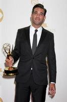 los angeles, 22 de setembro - bobby cannavale no 65º emmy awards, sala de imprensa no nokia theater em 22 de setembro de 2013 em los angeles, ca foto