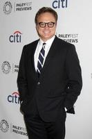 los angeles, 10 de setembro - bradley whitford no paleyfest previews - fall tv abc no paley center for media em 10 de setembro de 2013 em beverly hills, ca foto