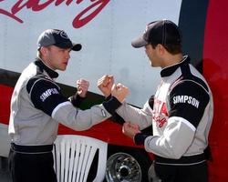 los angeles, 23 de março - brett davern, jesse metcalfe no 37º treinamento anual toyota pro celebridade race training no willow springs international speedway em 23 de março de 2013 em rosamond, ca foto exclusiva