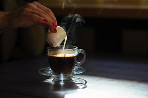 café com creme na mesa
