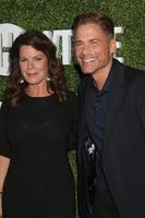 los angeles, 10 de agosto - marcia gay harden, rob lowe at the cbs, cw, showtime summer 2016 tca party no pacific design center em 10 de agosto de 2016 em west hollywood, ca foto