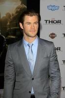 los angeles, 4 de novembro - chris hemsworth at the thor - a estréia mundial sombria no teatro el capitan em 4 de novembro de 2013 em los angeles, ca foto