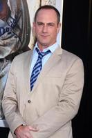 los angeles, 9 de abril - christopher meloni chega na estréia de 42 no teatro chinês em 9 de abril de 2013 em los angeles, ca foto