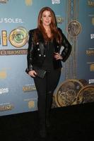 los angeles, 09 de dezembro - poppy montgomery no cirque du soleil s kurios, gabinete de curiosidades no estádio dodger em 09 de dezembro de 2015 em los angeles, ca foto