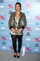 los angeles, 4 de novembro - demi lovato na festa 2013 x factor top 12 no sls hotel em 4 de novembro de 2013 em beverly hills, ca foto