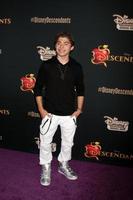 los angeles, 24 de julho - ryan ochoa na exibição de estréia de descendentes nos estúdios de walt disney em 24 de julho de 2015 em burbank, ca foto