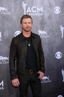 las vegas, 6 de abril - dierks bentley no 2014 academy of country music awards, chegadas ao mgm grand garden arena em 6 de abril de 2014 em las vegas, nv foto