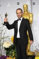 los angeles, 2 de março - emanuel lubezki no 86th academy awards no dolby theatre, hollywood e highland em 2 de março de 2014 em los angeles, ca foto