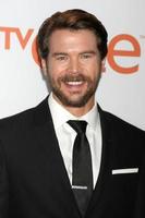 los angeles, 6 de fevereiro - charlie weber no 46º prêmio naacp image chega a um centro de convenções de pasadena em 6 de fevereiro de 2015 em pasadena, ca foto