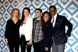 los angeles, 13 de janeiro - produtor, katia winter, nicole beharie, orlando jones na festa fox tca winter 2014 no langham huntington hotel em 13 de janeiro de 2014 em pasadena, ca foto