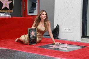 los angeles, 7 de maio - sofia vergara na cerimônia da calçada da fama de sofia vergara hollywood no hollywood blvd em 7 de maio de 2015 em los angeles, ca foto