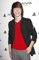 los angeles, 15 de fevereiro - evan hofer no sony playstationae revela o sistema de entretenimento portátil ps vita nos estúdios siren em 15 de fevereiro de 2012 em los angeles, ca foto