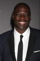 los angeles, 14 de dezembro - adewale akinnuoye-agbaje em star wars - a força desperta estreia mundial em hollywood e highland em 14 de dezembro de 2015 em los angeles, ca foto