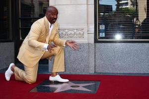 los angeles, 13 de maio - steve harvey na cerimônia da estrela da Calçada da Fama de steve harvey hollywood no hotel w hollywood em 13 de maio de 2013 em los angeles, ca foto