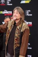 los angeles, 11 de março - steve whitmire no muppets most wanted , los angeles estréia no teatro el capitan em 11 de março de 2014 em los angeles, ca foto