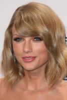 los angeles, 23 de novembro - taylor swift nos 2014 american music awards, sala de imprensa no nokia theatre em 23 de novembro de 2014 em los angeles, ca foto