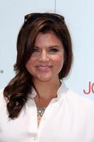 los angeles, 17 de maio - tiffani thiessen nos fundos de pesquisa do câncer de ovário inaugural super sábado la no barker hanger em 17 de maio de 2014 em santa monica, ca foto